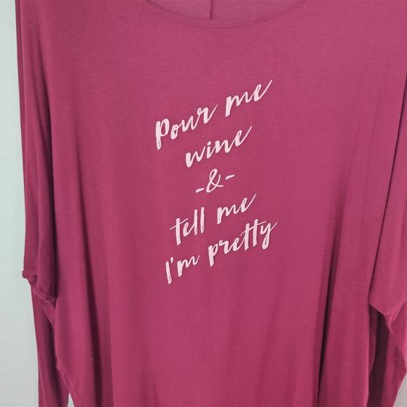 SWEET CLAIRE Womens Maroon Red M Long Sleeve Graphic Top Shirt Soft Lightweight‎ - Picture 3 of 8